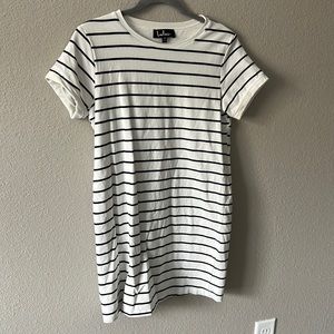 Black and White Stripped T-Shirt Dress